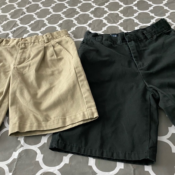 Set of 2 School uniform shorts boys 8 black and khaki - Picture 1 of 7
